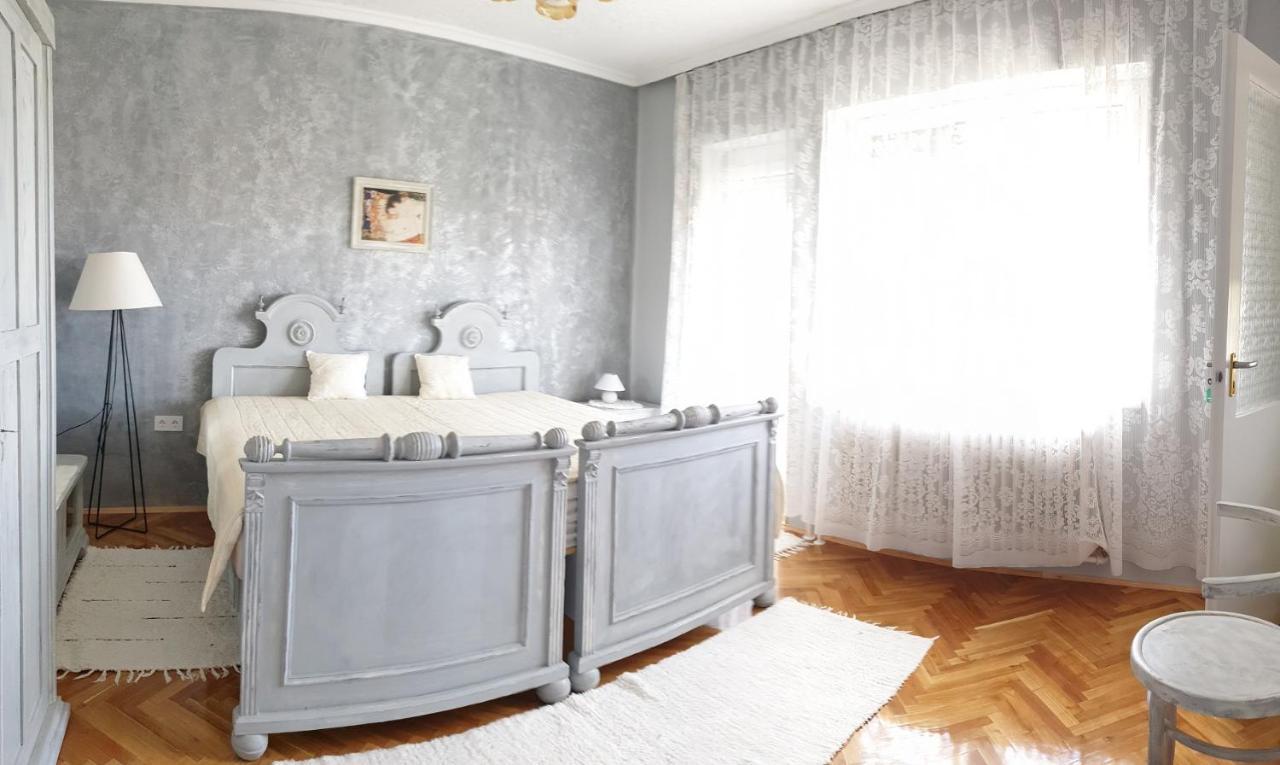 Domboldal Vendeghaz Apartment Noszvaj Exterior foto